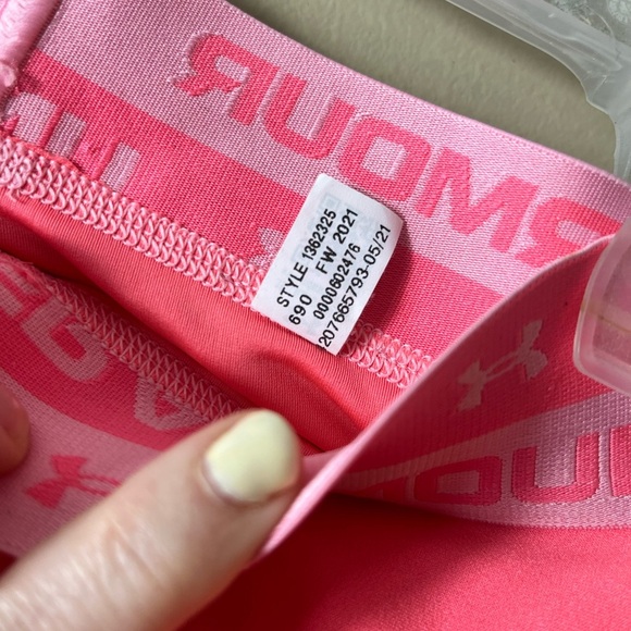 Under Armour Women's Pink MIDI Athletic Spandex Shorts Size XS Small Athletic - Picture 3 of 6
